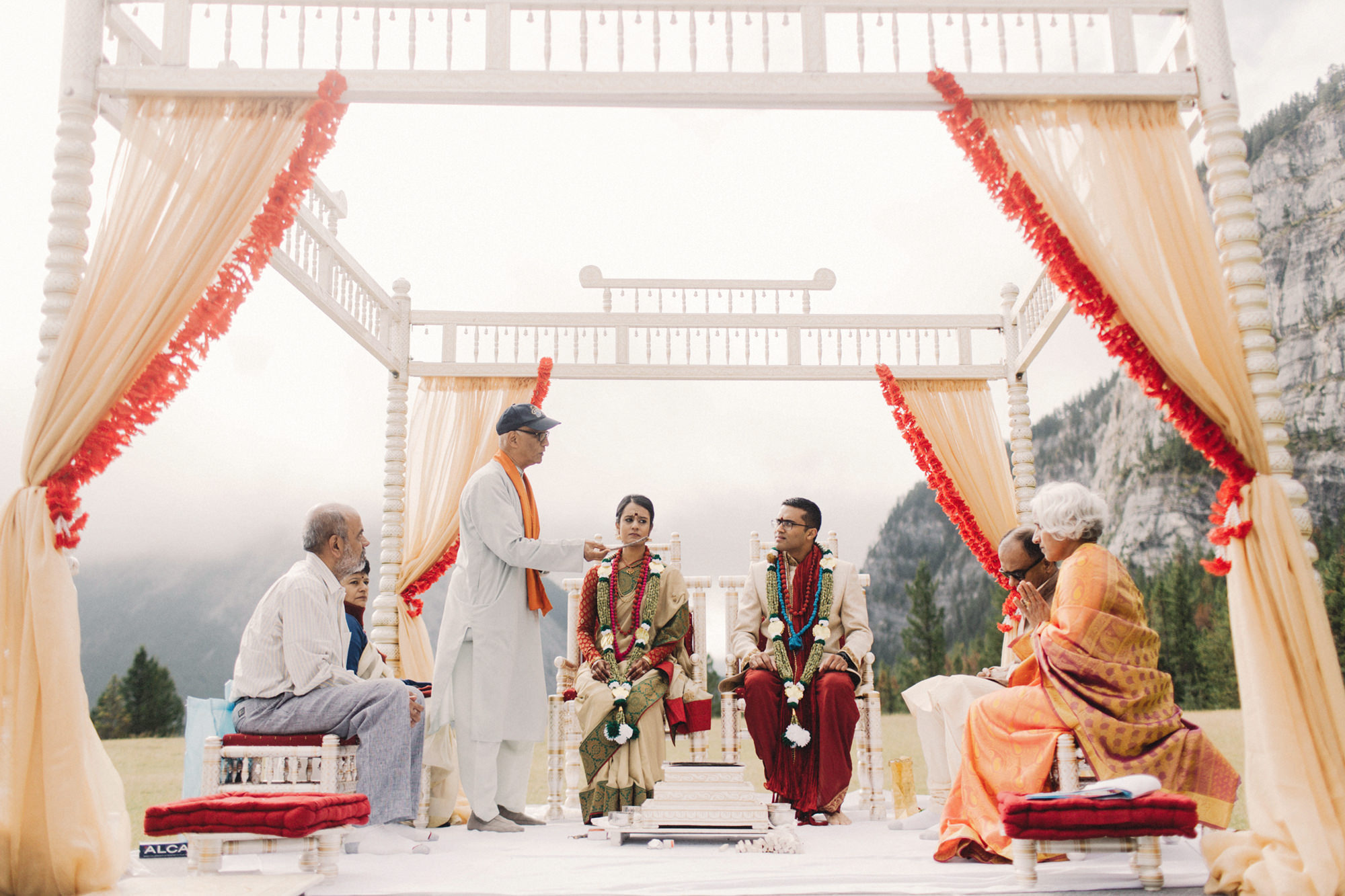 banff wedding, indian wedding, mountain wedding, small mountain wedding, banff wedding photographer, canmore wedding photographer