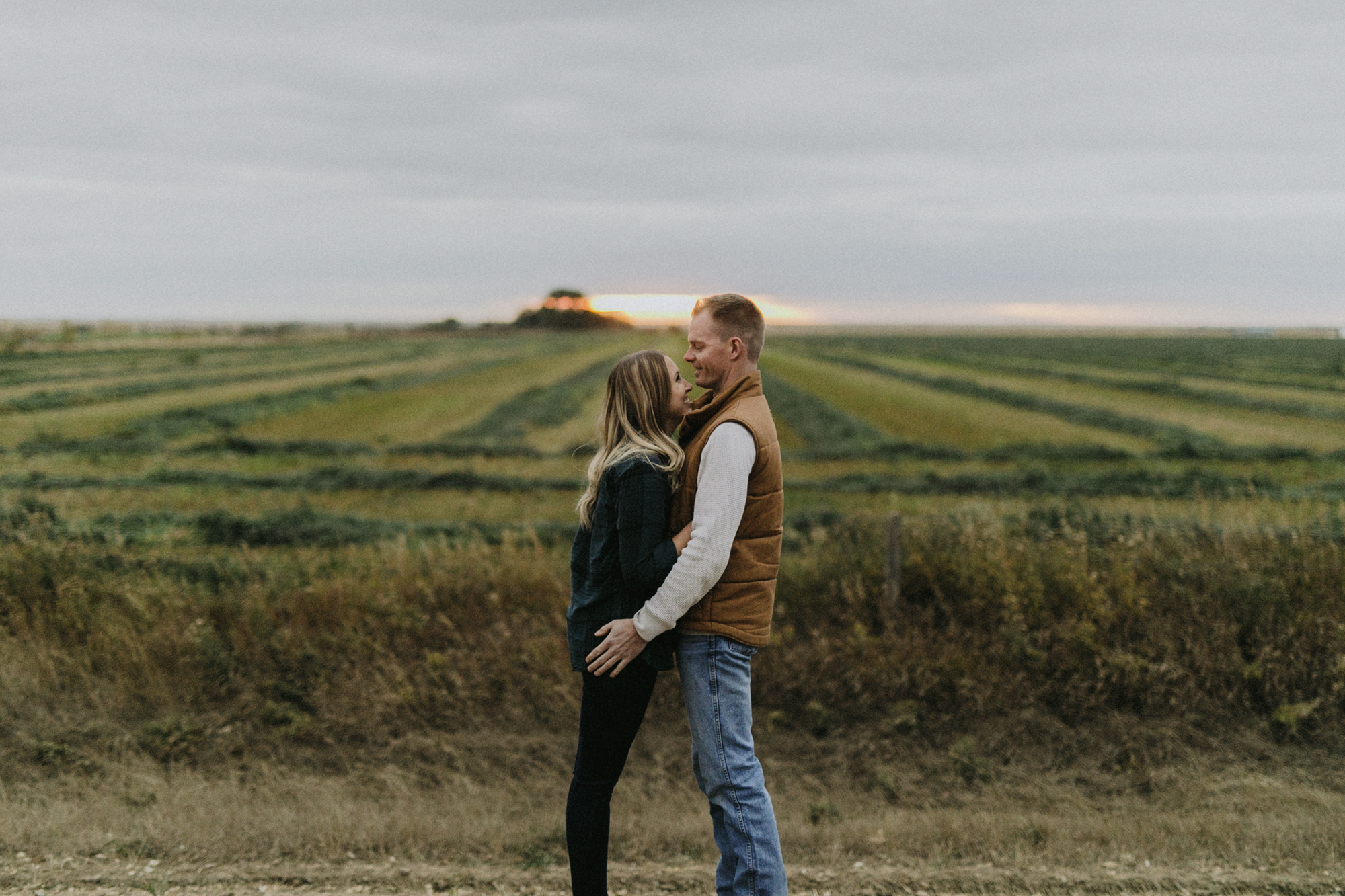 Southern Alberta Engagement Session -22.JPG