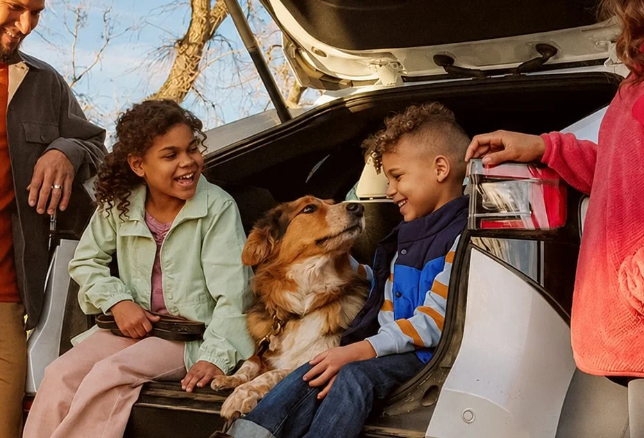 2026-Subaru-Solterra-familyclowres.jpg