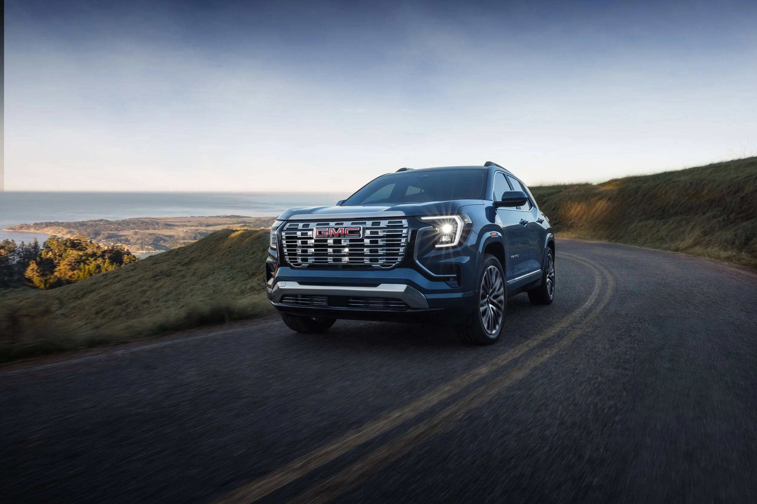 GMC-MY25-TERRAIN-DENALI-DG-CAR-TO-CAR-ACTION_0686_final.jpg
