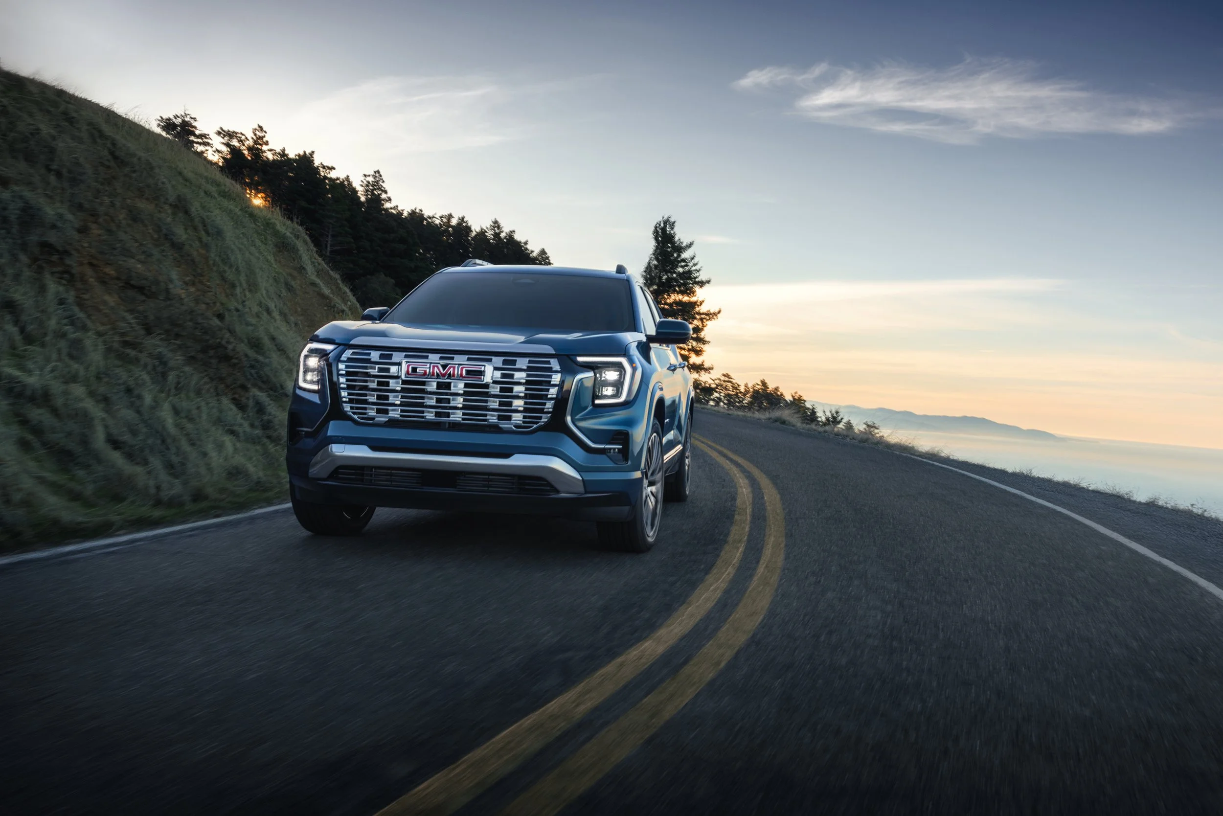GMC-MY25-TERRAIN-DENALI-DG-CAR-TO-CAR-ACTION_0212_final.jpg