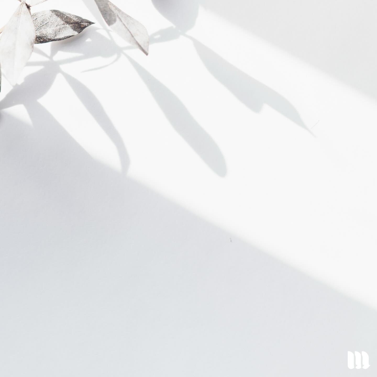 { L I G H T } Abstract Love
.
.
#abstract #Shadows #visualart #artlife #FoundTextures