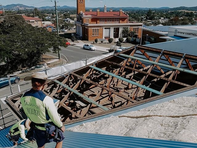 In the works in Gympie. Lookin boss SM Benji + Hotel Crew⚡