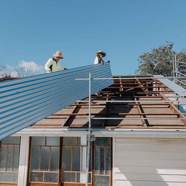 SM Benji + Hotel Crew gettin it done at the Chapman family home in Gympie⭐ Epic work fellas!