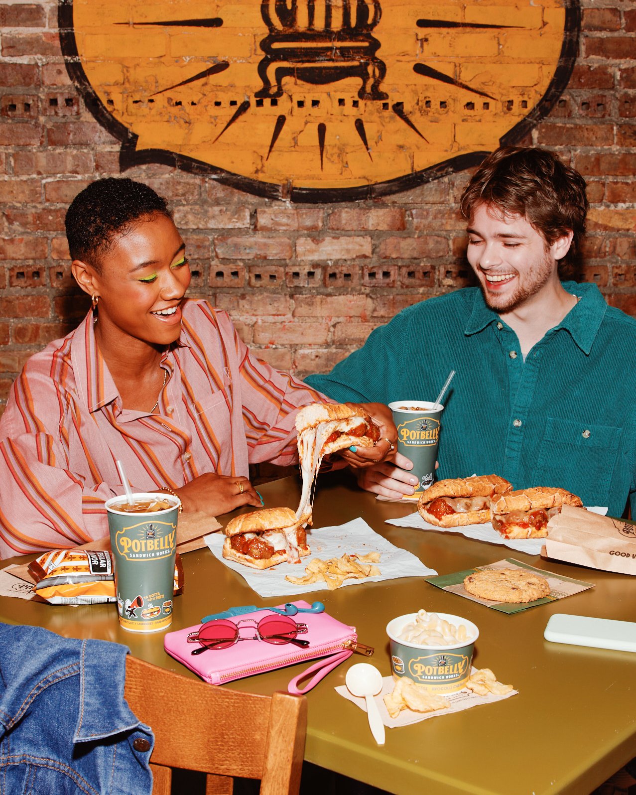 Potbellys_ProductLifestyle_MamasMeatball_2802_GIF4.jpg