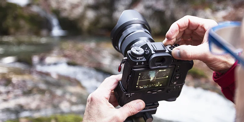 Mirrorless cameras vs DSLRs