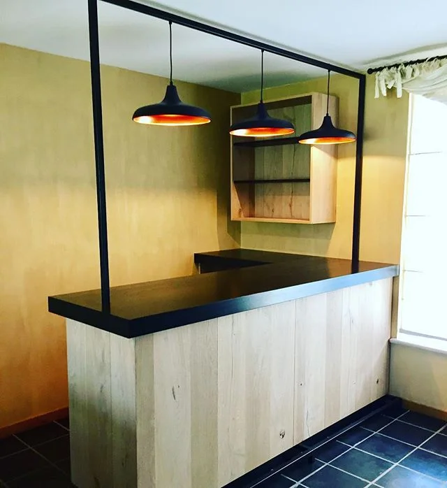 Apero time! #N14design #awesomefurniture #oakveneer #lackeredoak #inhousewelding #philipslights