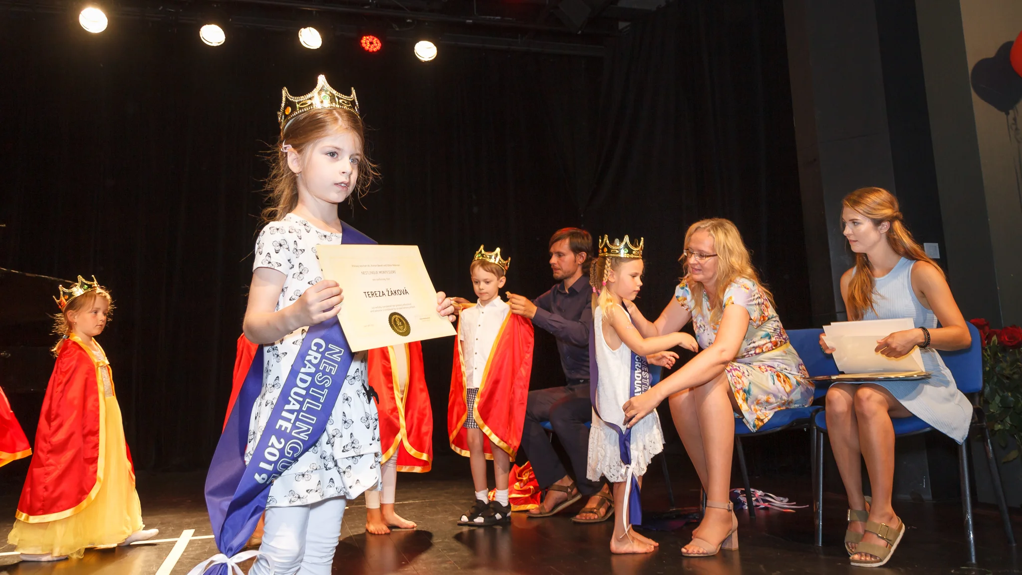 NestLingue - červen 2019, besídka-80.jpg