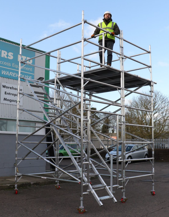 Access Tower with Steps.png