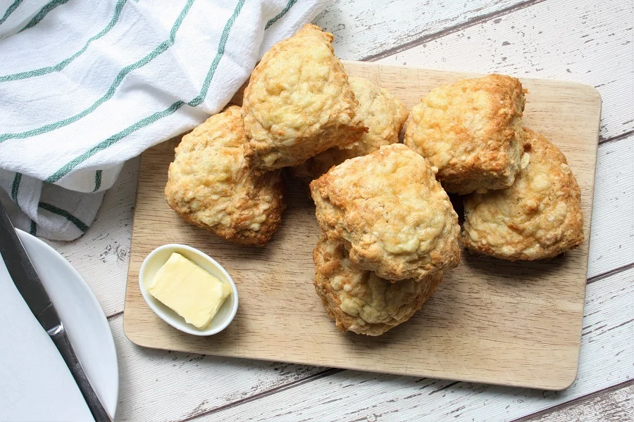 Cheese scones 900.jpg