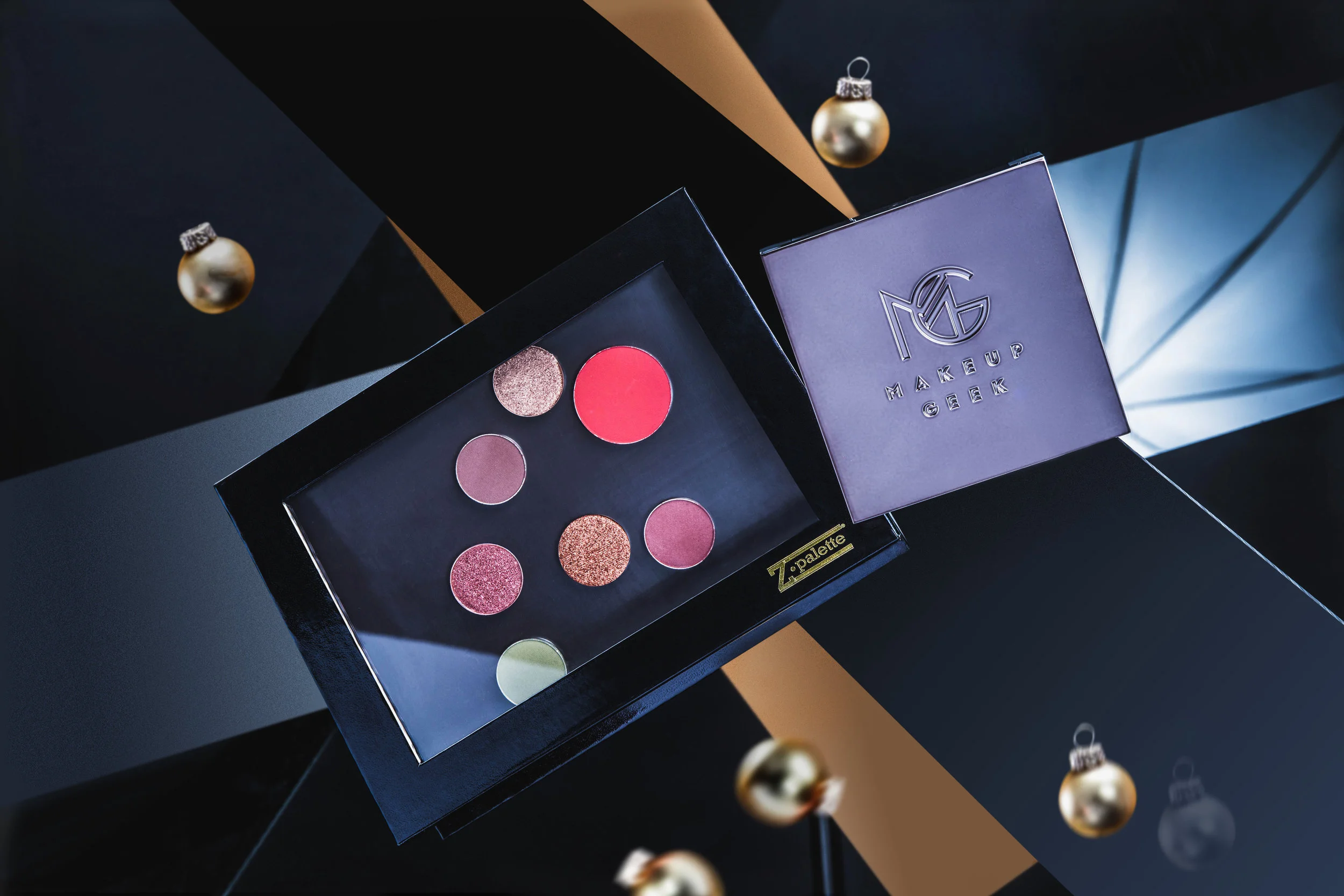 customize-palettes-focus_retouched1.jpg
