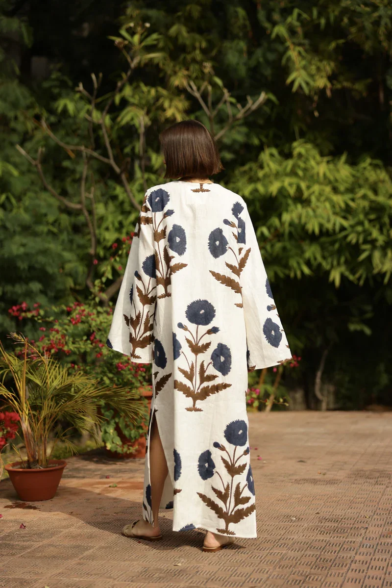 Dohablue_brownflower_4.webp