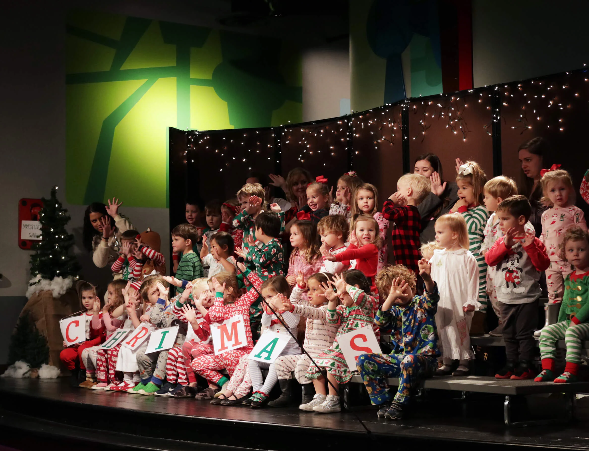 ChristmasProgram_02_crop.jpg