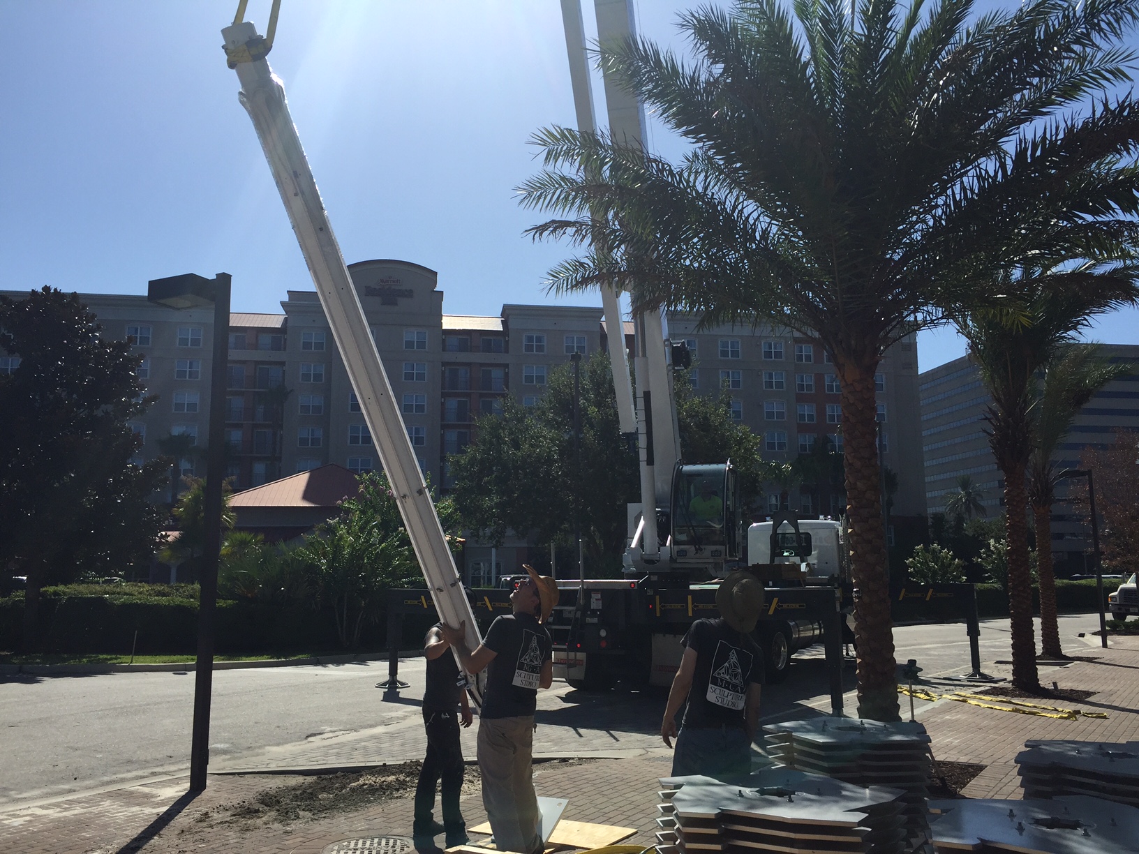 We met the crane operator at the installation site at Crescent Communities Westshore in Tampa at about 9am and began unloading the truck and prepping for raising the primary support.