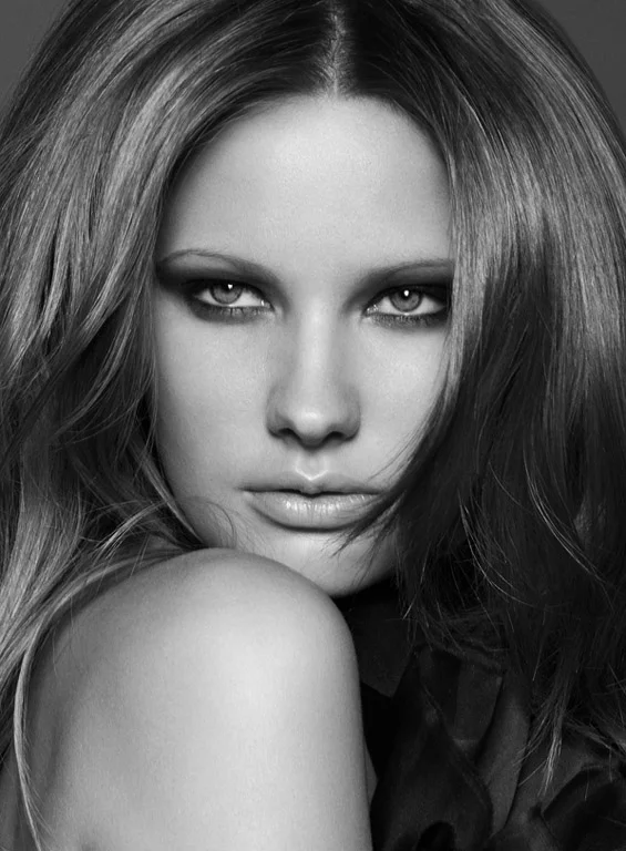 HAIR BY PATRICIA MORALES MAKE UP BY RIKU CAMPO