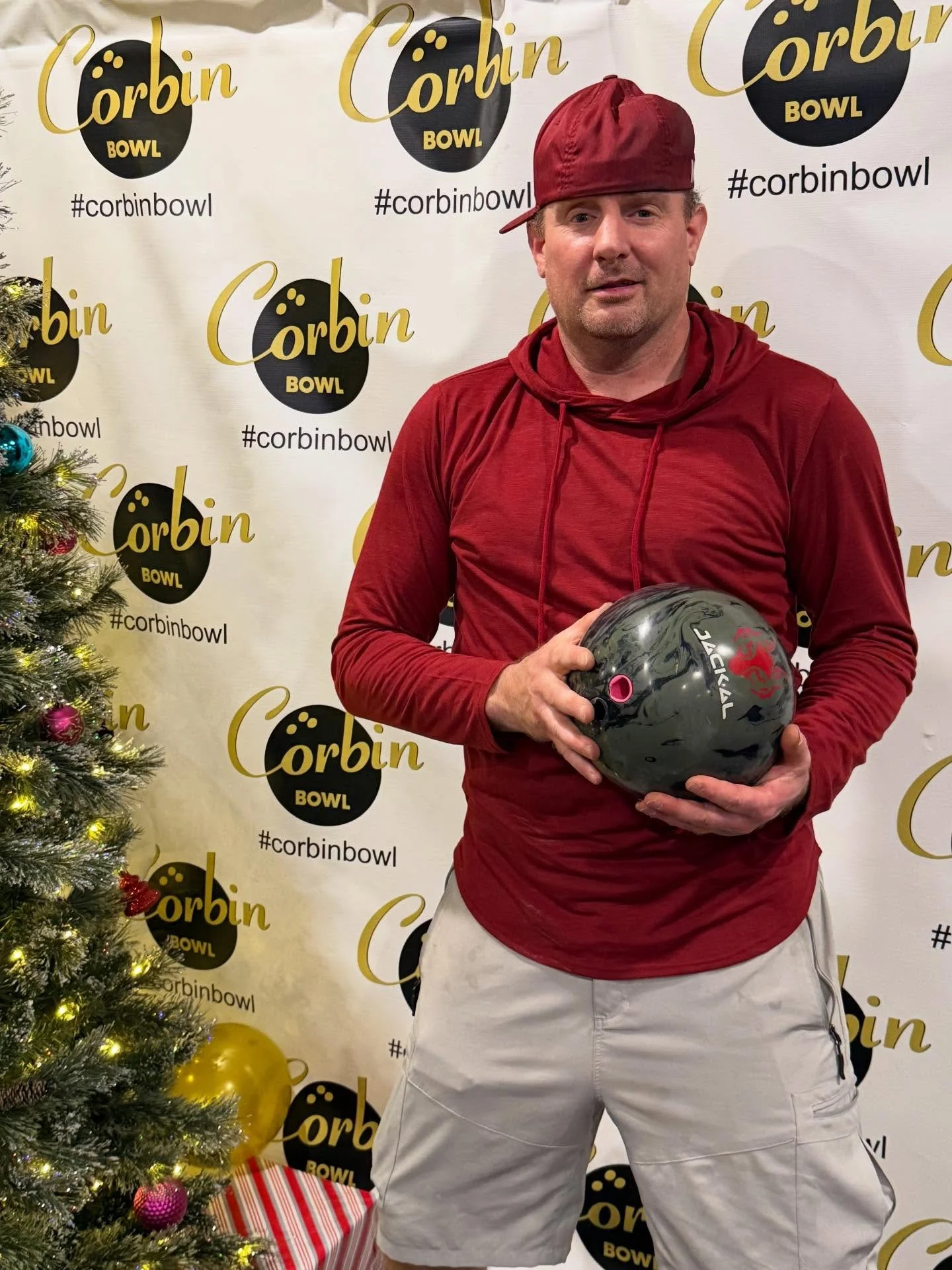 Congrats to Nick Henderson from our Viva Las Vegas league on your perfect game! Amazing job! 🎉💯💯💯 #300game #wehavethebestbowlers #corbinbowl
