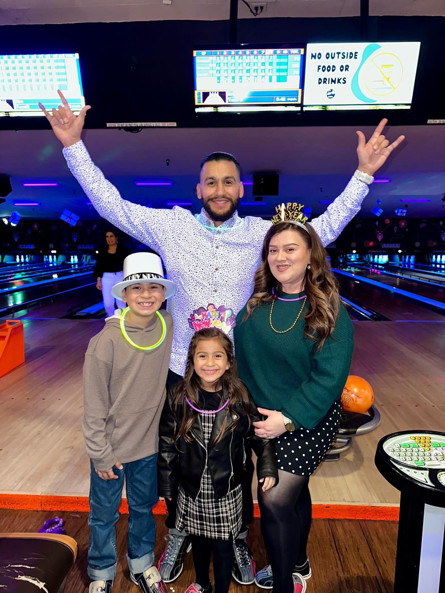 We still have some open lanes available for tonight&rsquo;s NYE party packages! 7-9pm session is still available and on sale for only $129 and includes a party platter🤤 it&rsquo;s the perfect way to celebrate for anyone who doesn&rsquo;t want to be 