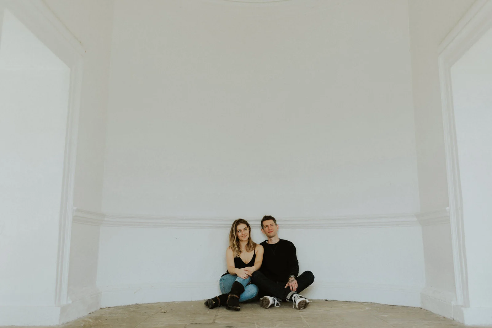alternative engagement photos LONDON 09-57-37-0P8A3945-W+A.jpg