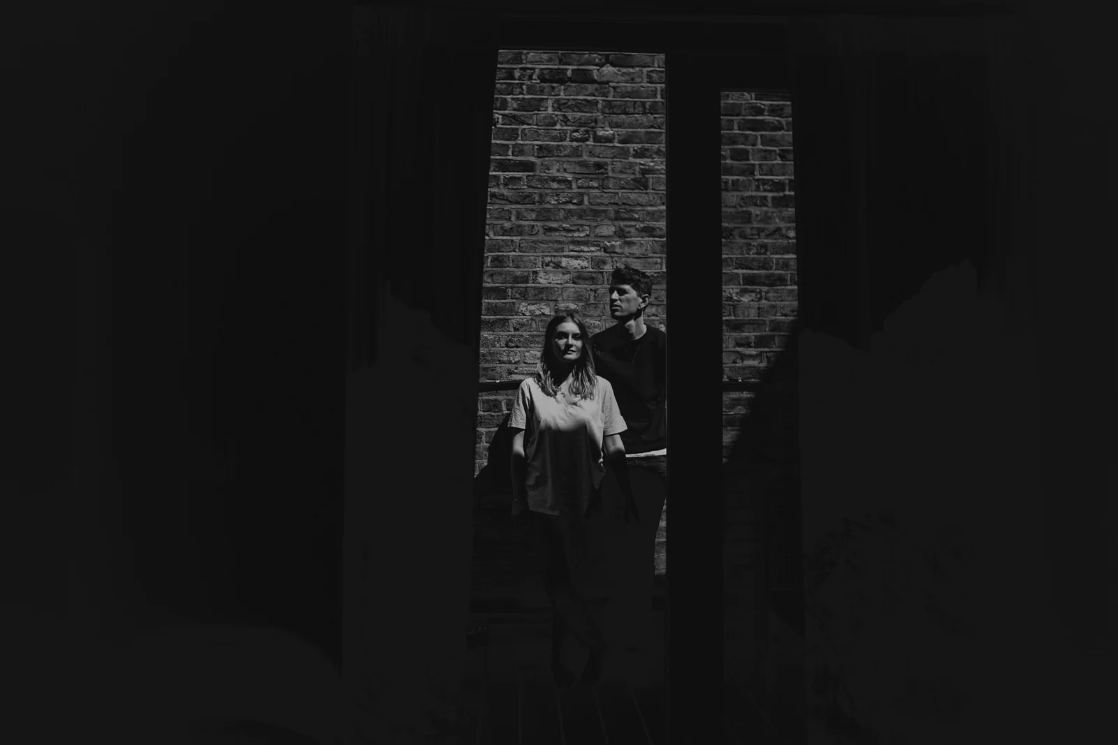 alternative engagement photos LONDON 11-32-50-920A4067-W+A.jpg