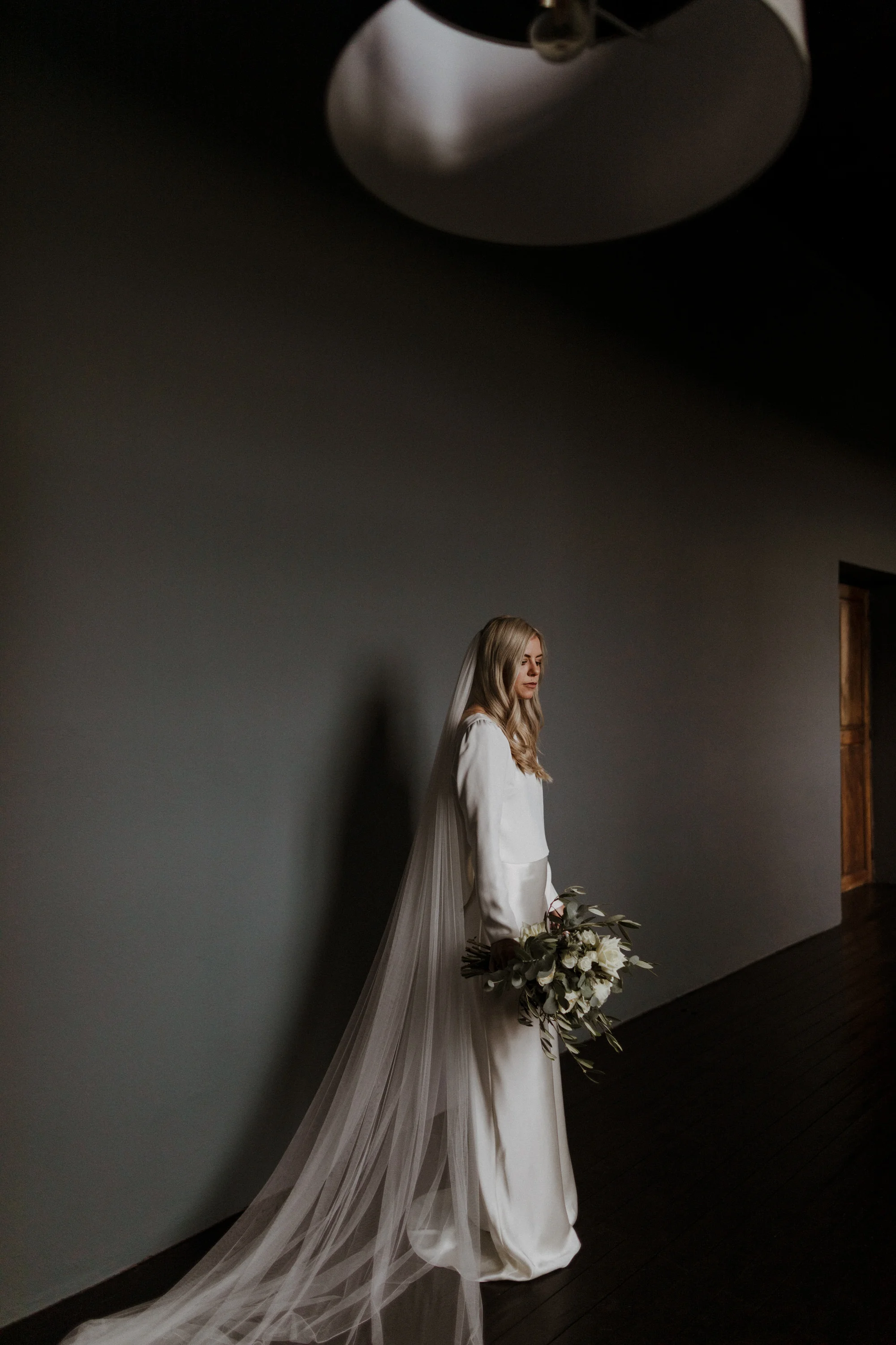 Chateau Rigaud Wedding Photography 14-26-46-1Q5A1290-R+L.jpg