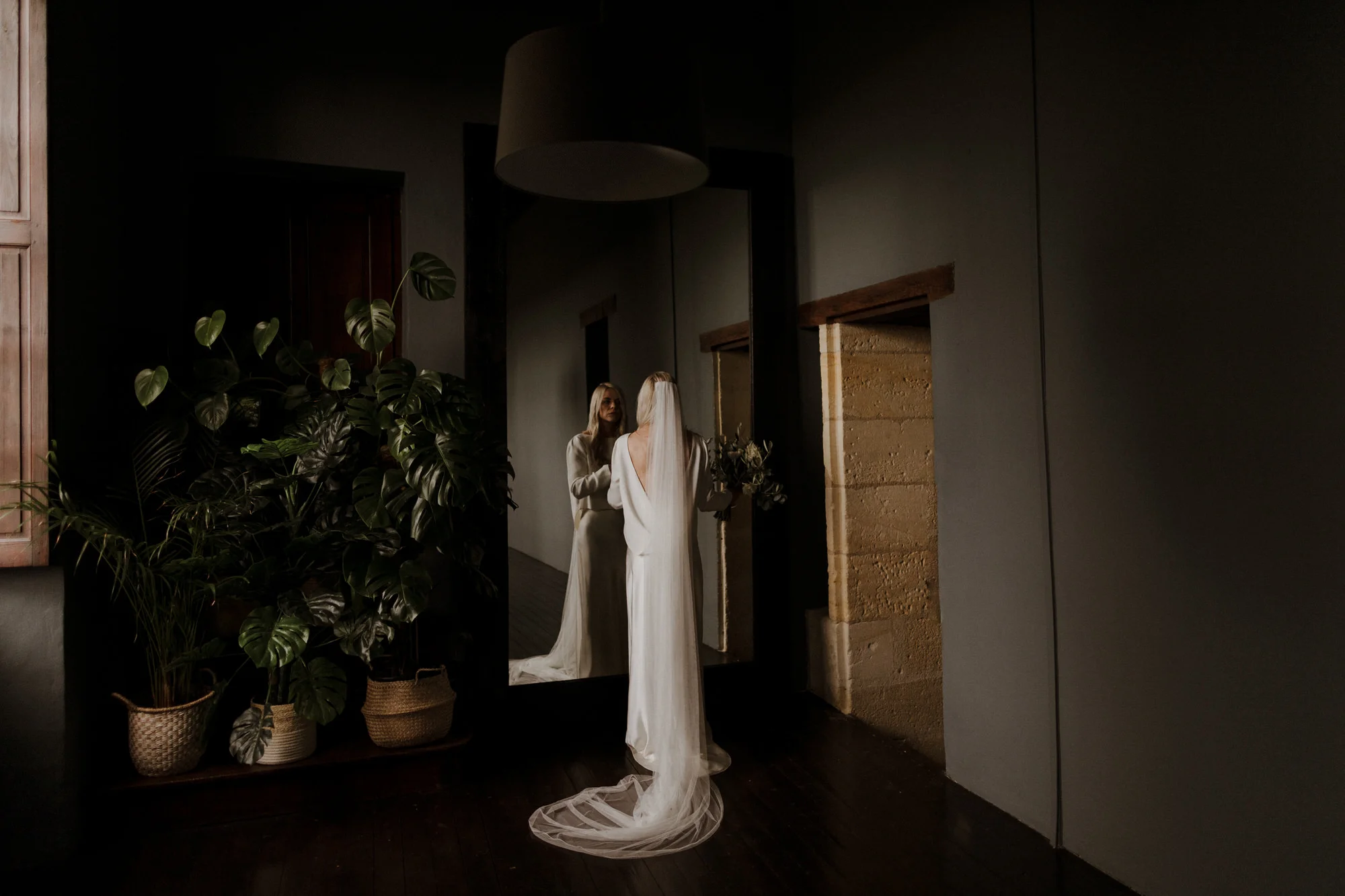 Chateau Rigaud Wedding Photography 14-32-14-1Q5A1373-R+L.jpg