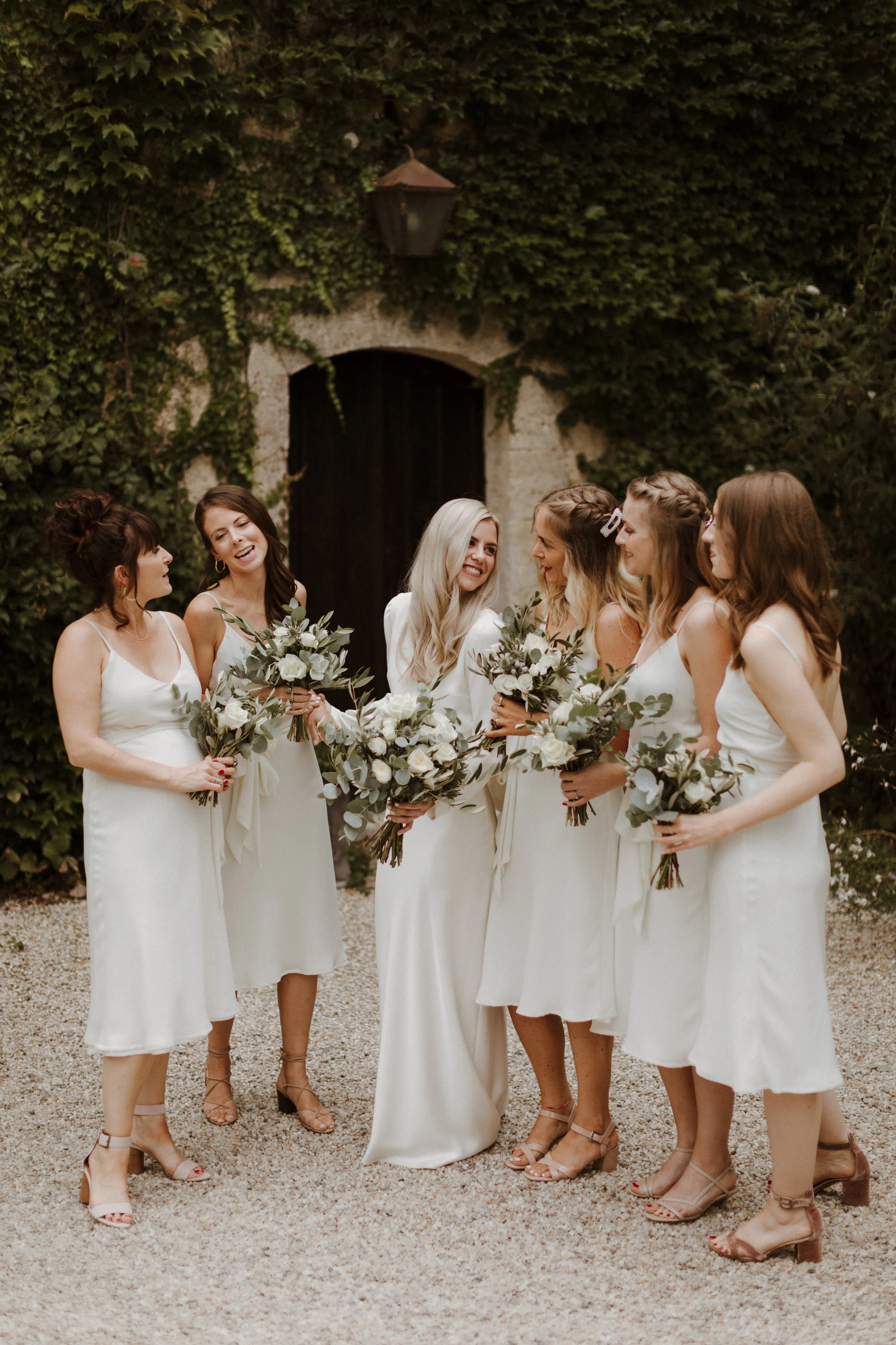 Chateau Rigaud Wedding Photography 16-35-43-1Q5A2396-R+L.jpg