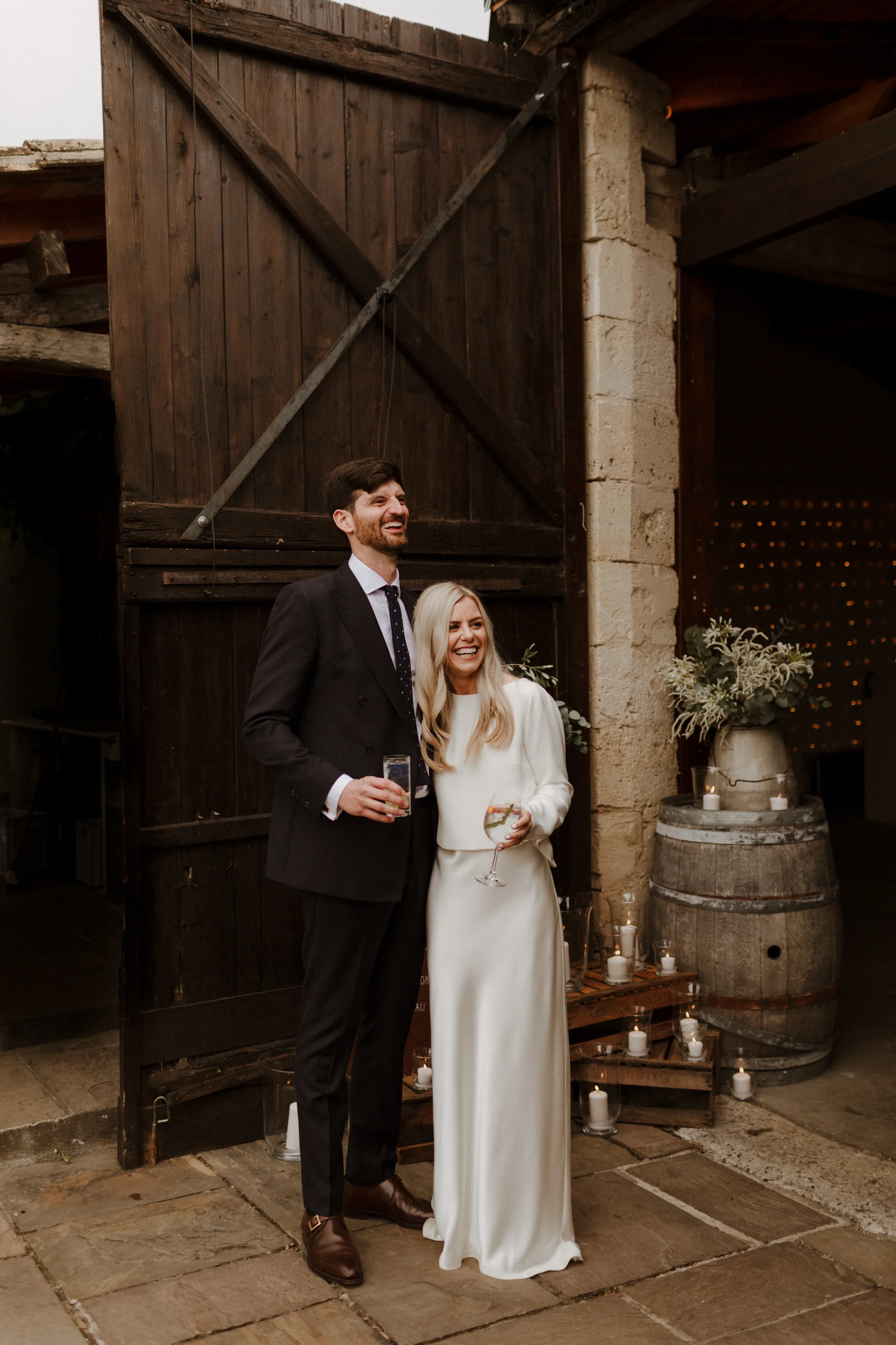 Chateau Rigaud Wedding Photography 17-07-04-CQ2A3410-R+L.jpg