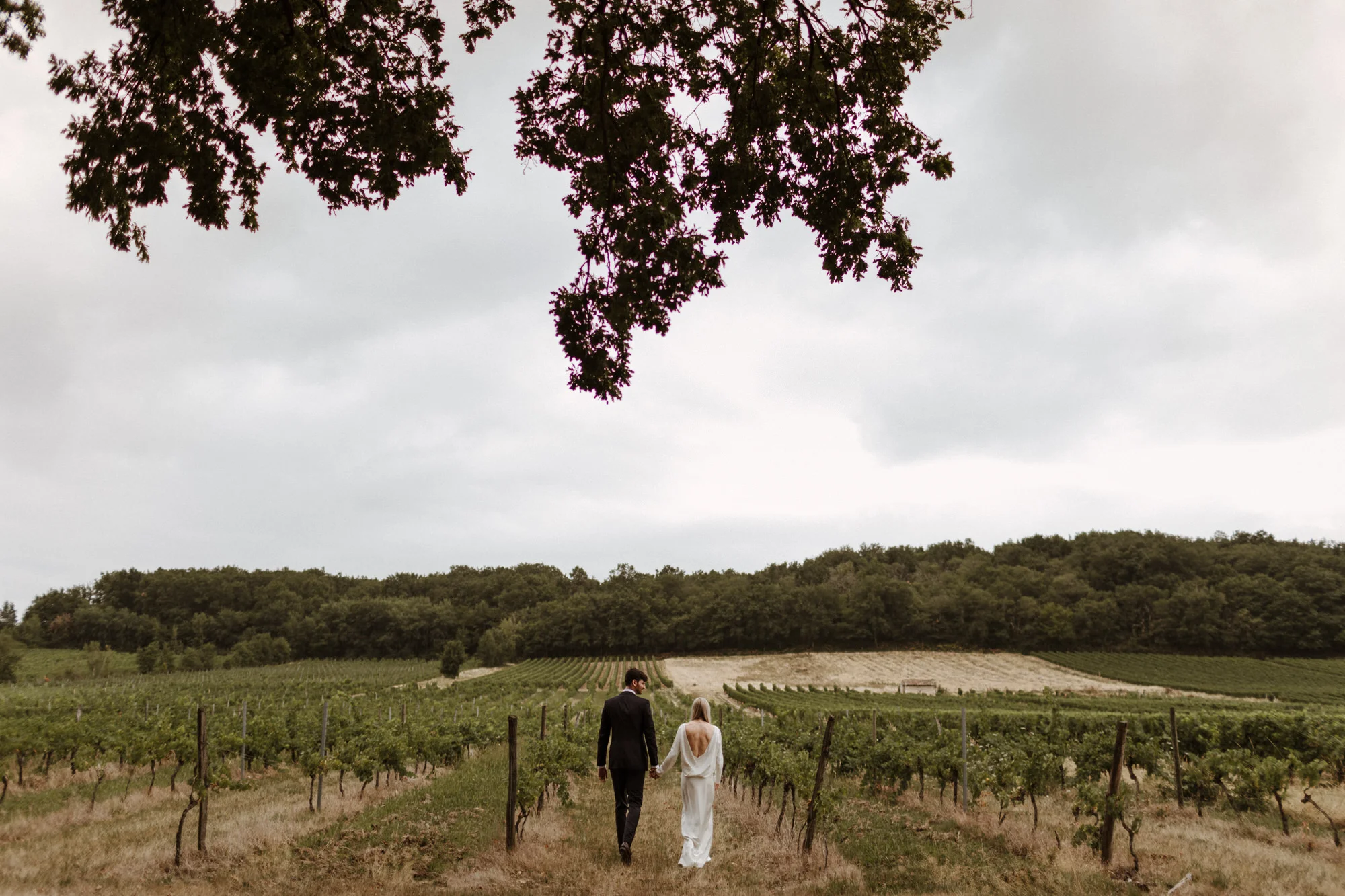 Chateau Rigaud Wedding Photography 17-20-28-CQ2A3566-R+L.jpg