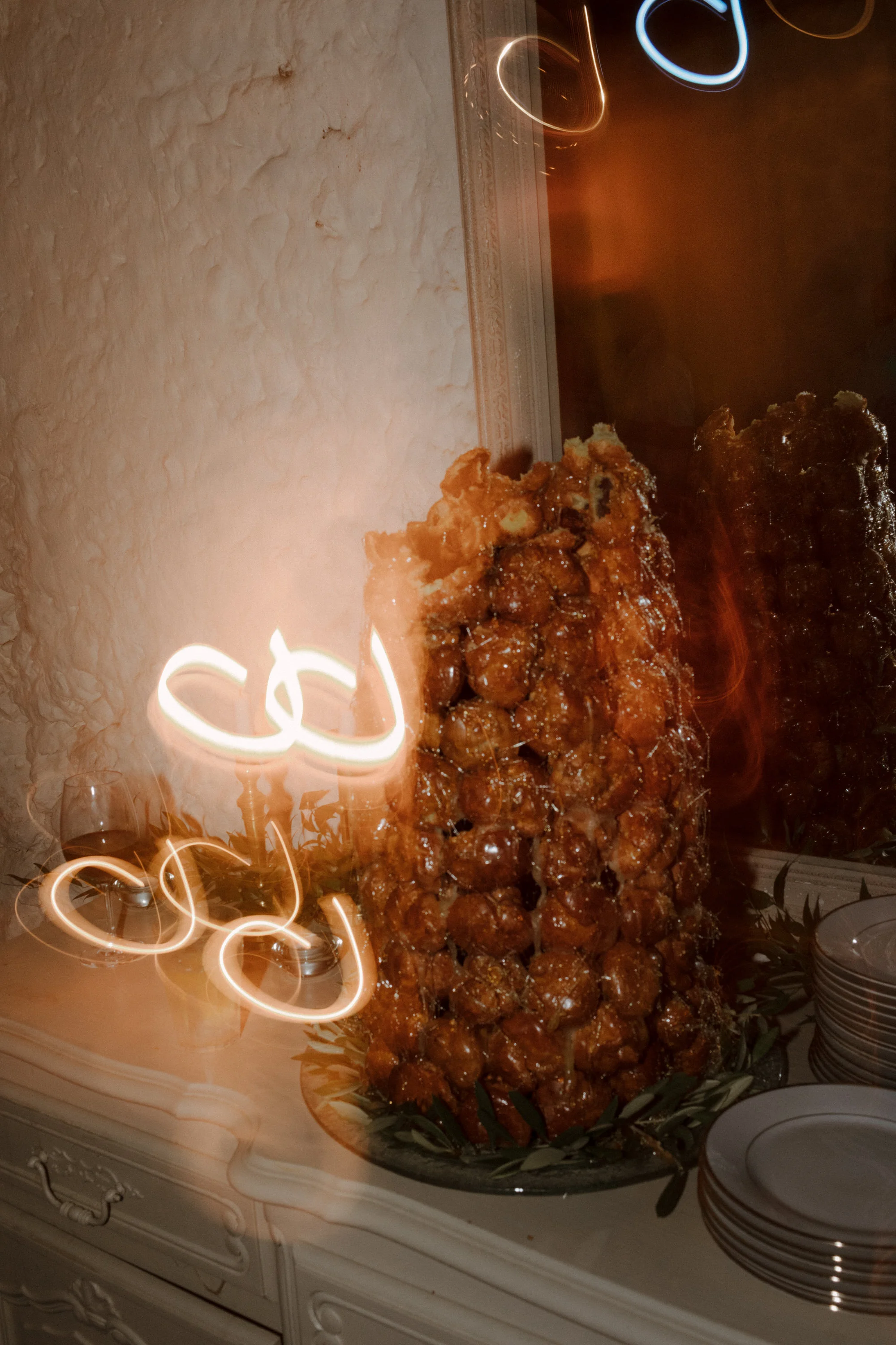 Chateau Rigaud Wedding Photography 21-29-20-1Q5A4091-R+L.jpg
