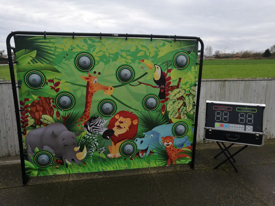 IPS SPEELWAND JUNGLE : € 75 afhaalbasis / € 95 geleverd afmetingen: 220 x 80 x 170 ; geen stroom nodig PROMO : icm huur springkasteel : € 80