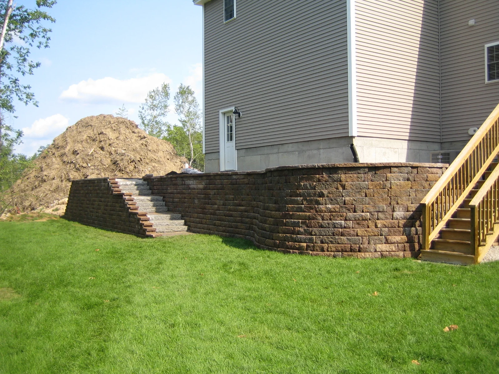after pic 8a Highlandstone wall with granite steps.jpg