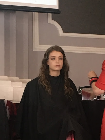 Michelle Coursey creating a early 1940's makeup look. 