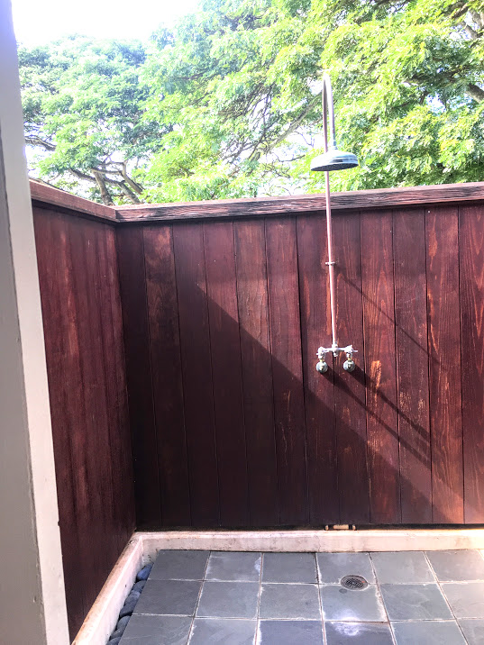 The outdoor showers are available off of both the Bride and Groom suites. 