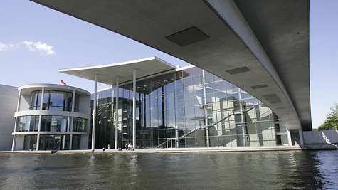 Das Paul-Löbe-Haus beherbergt die Ausschüsse des Bundestages. © DBT/Reiss