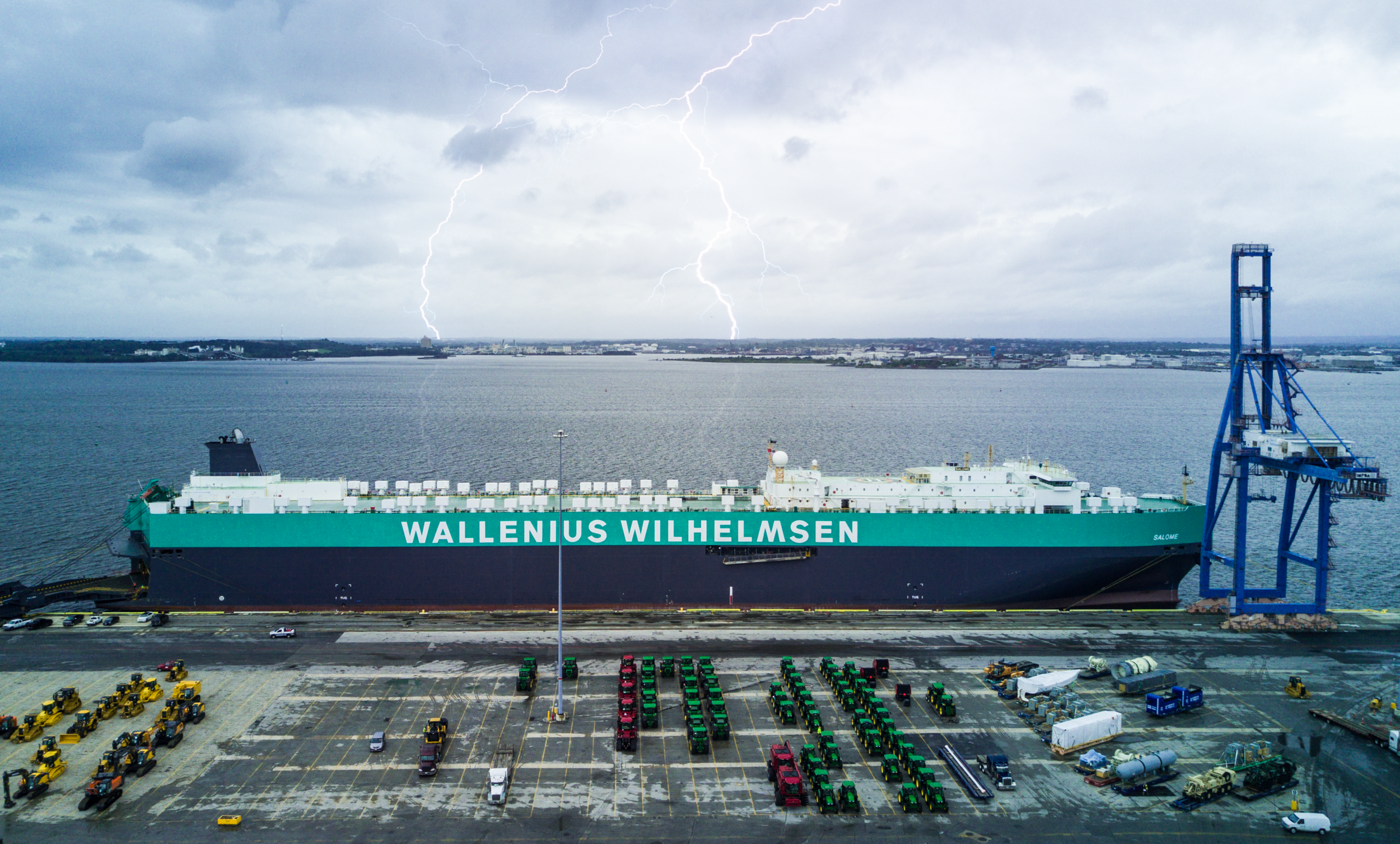 Ship Lightning 3.png
