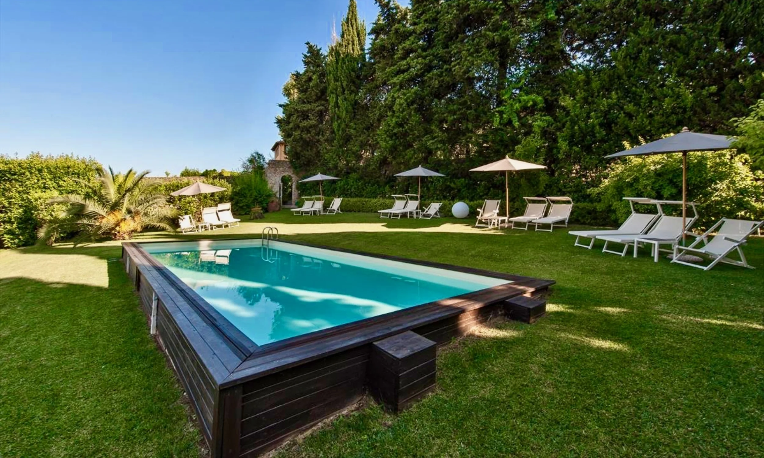 SwimmingPool_21.jpg