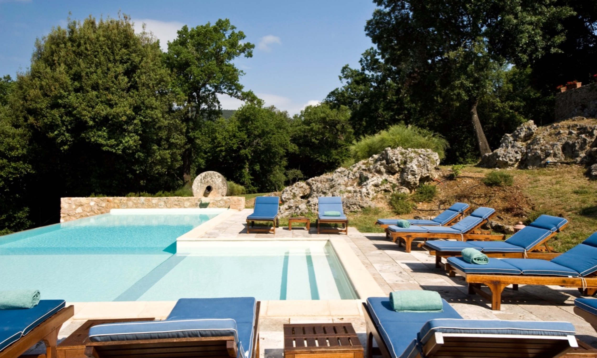 SwimmingPool-03.jpg