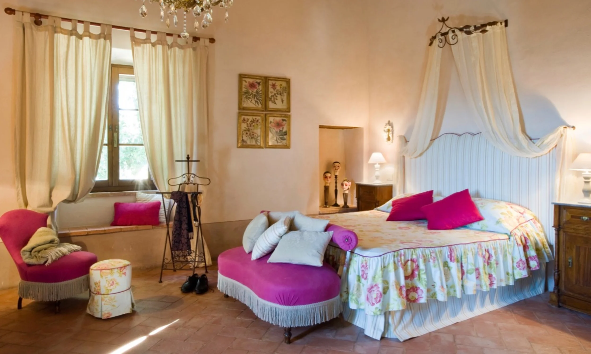 VillaBedroom-04.jpg