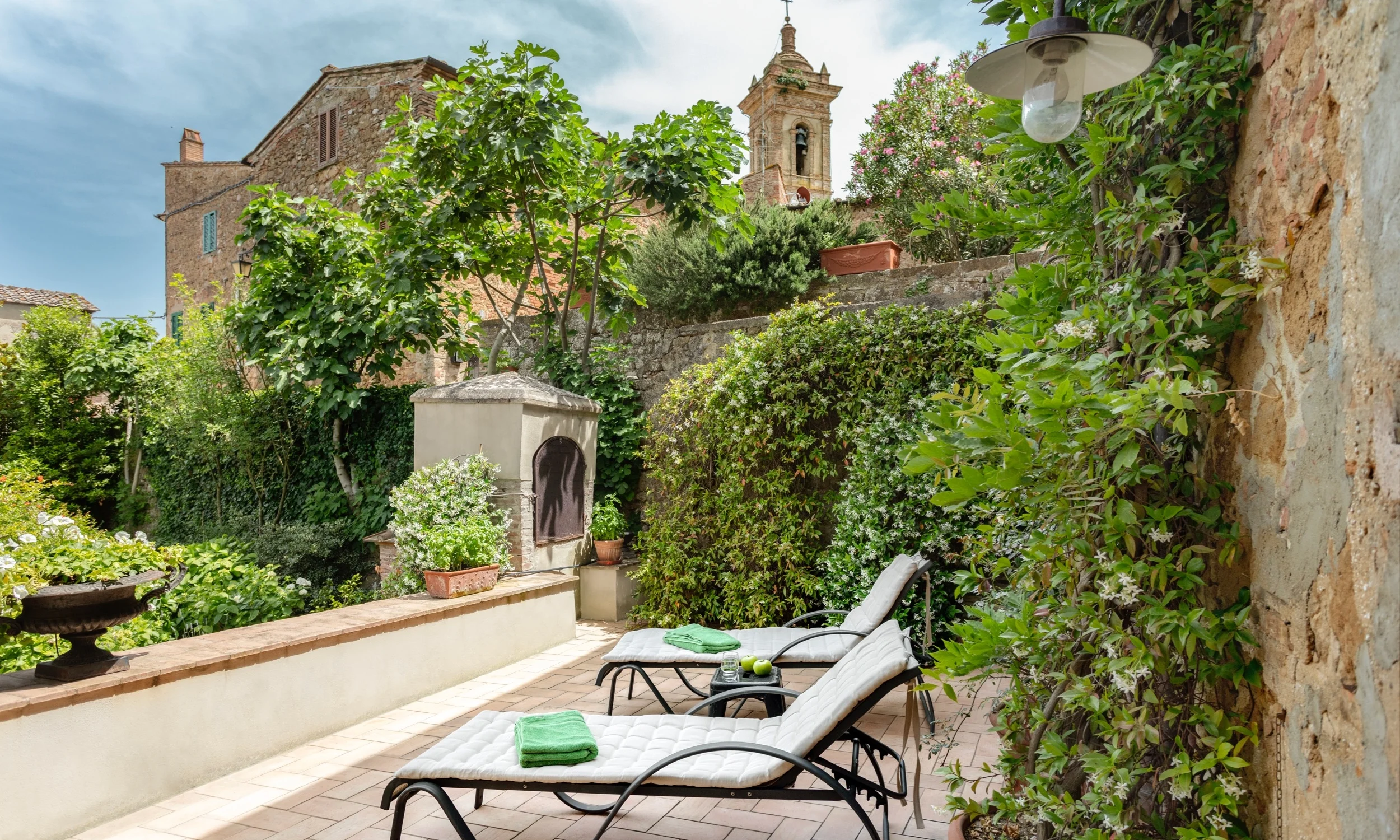Terrace-16.jpg
