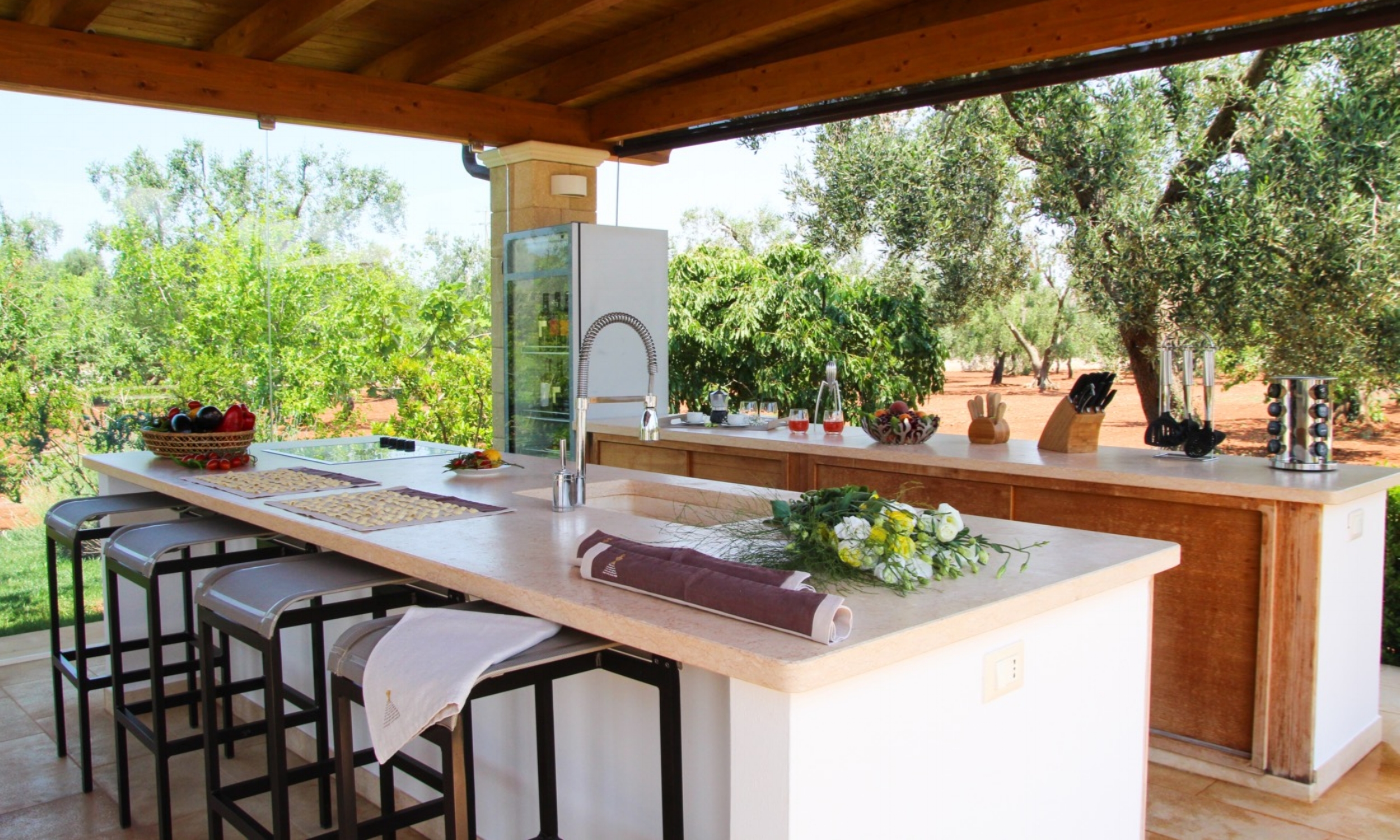 DiningAlfresco_114.jpg
