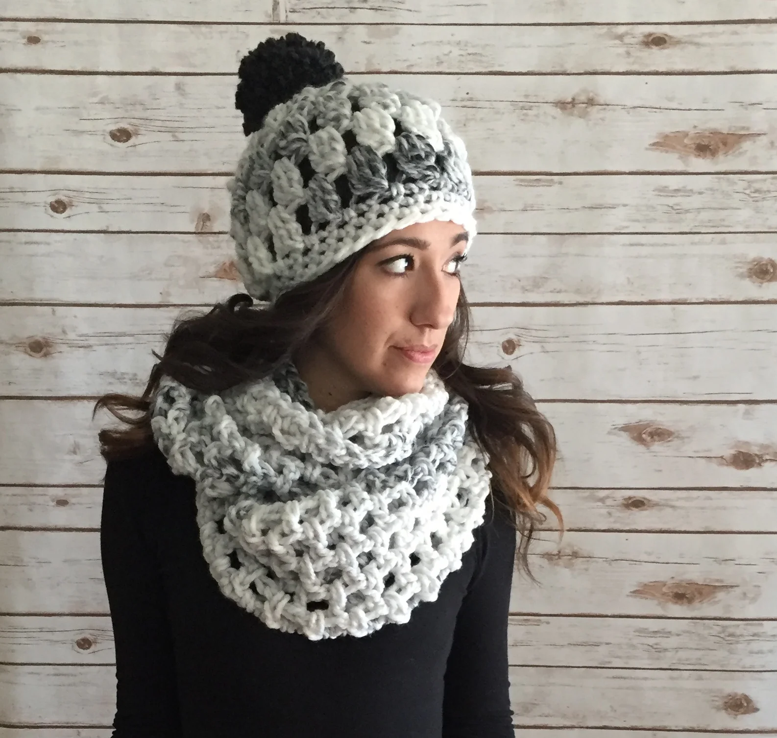 Ollie_Oversized_Crochet_Infinity_scarf_18.jpg