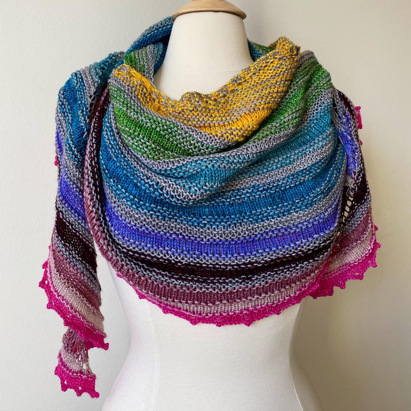 In case you missed the memo: I love the West Chicago Knit Shawl. 💖🌈☀️🌺🥰 and the Gals who dyed the yarn for it. It&rsquo;s perfect for Spring &amp; Summer and this group of indie dyers just blew me away.
.
I love getting your messages as you are r