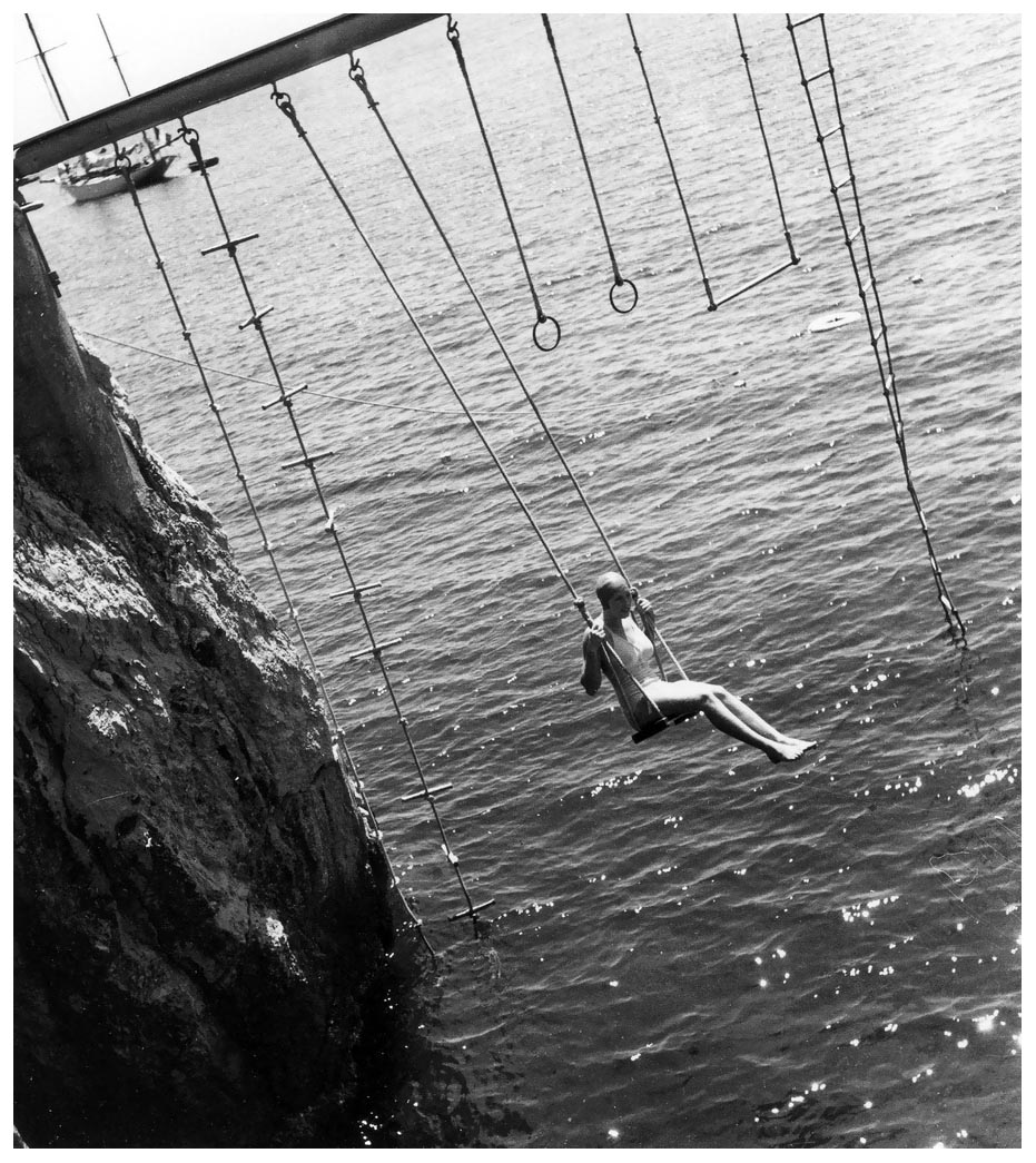 woman-on-a-swing-eden-roc-cap-dantibes-photo-by-regina-relang-1938.jpg