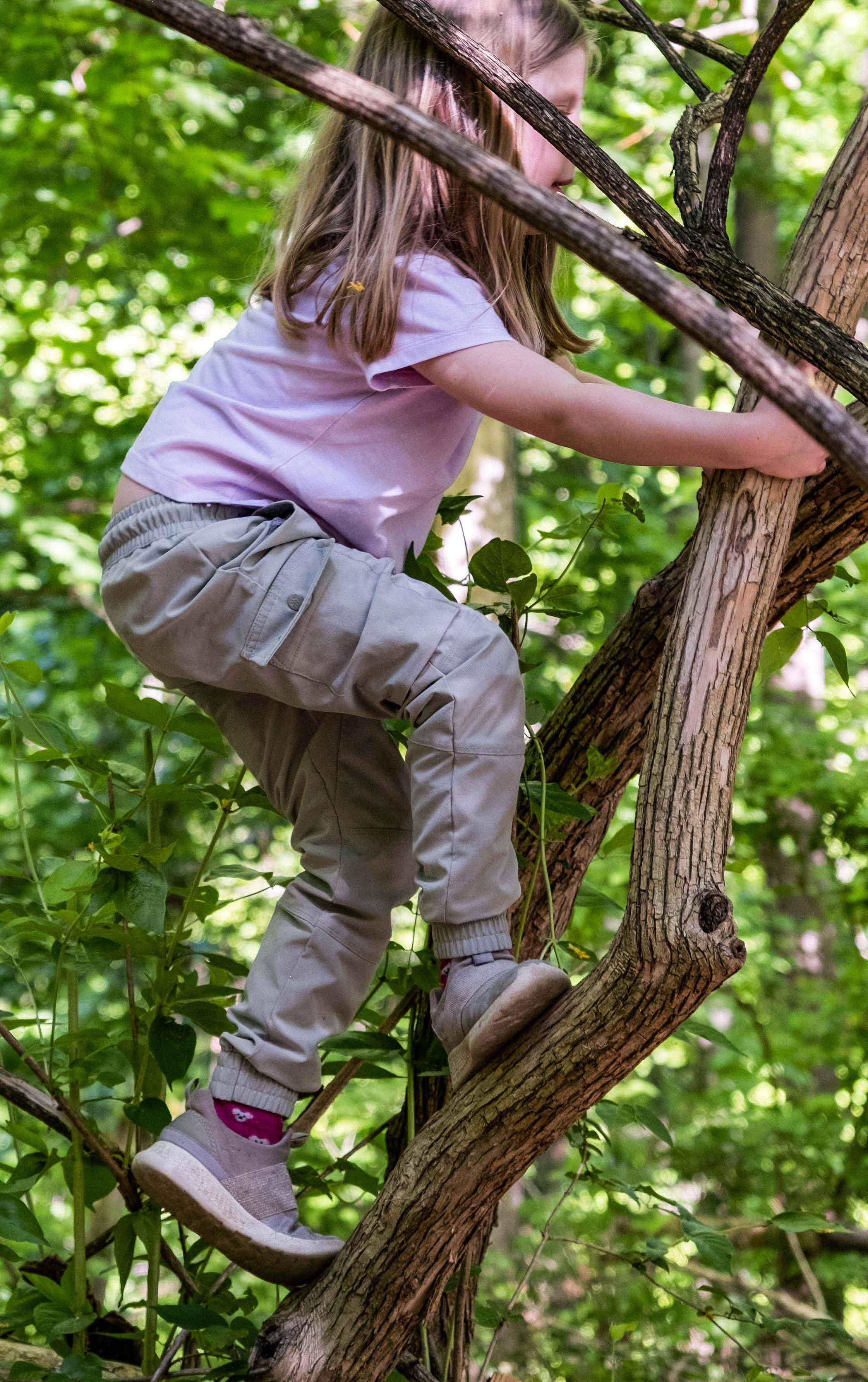  In the forest school and Reggio Emilia models, kids build physical and social skills, and readily grasp educational concepts because they learn with hands, bodies, and minds.  