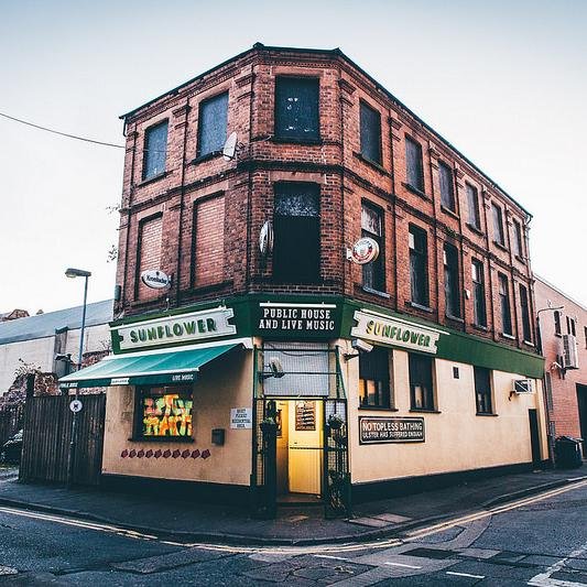 Great morning walking the streets of Belfast - eating and drinking as we went! Bit of craic and lovely to meet all sorts of people.