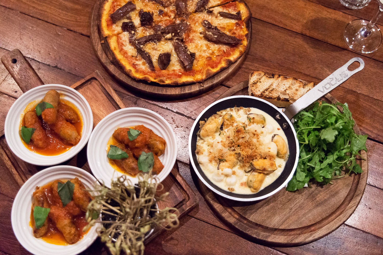The best food tour I've ever been on! The price should be much more given the fact that you're wined and dined on the best of city. I'd recommend this as the first thing to do in Belfast!