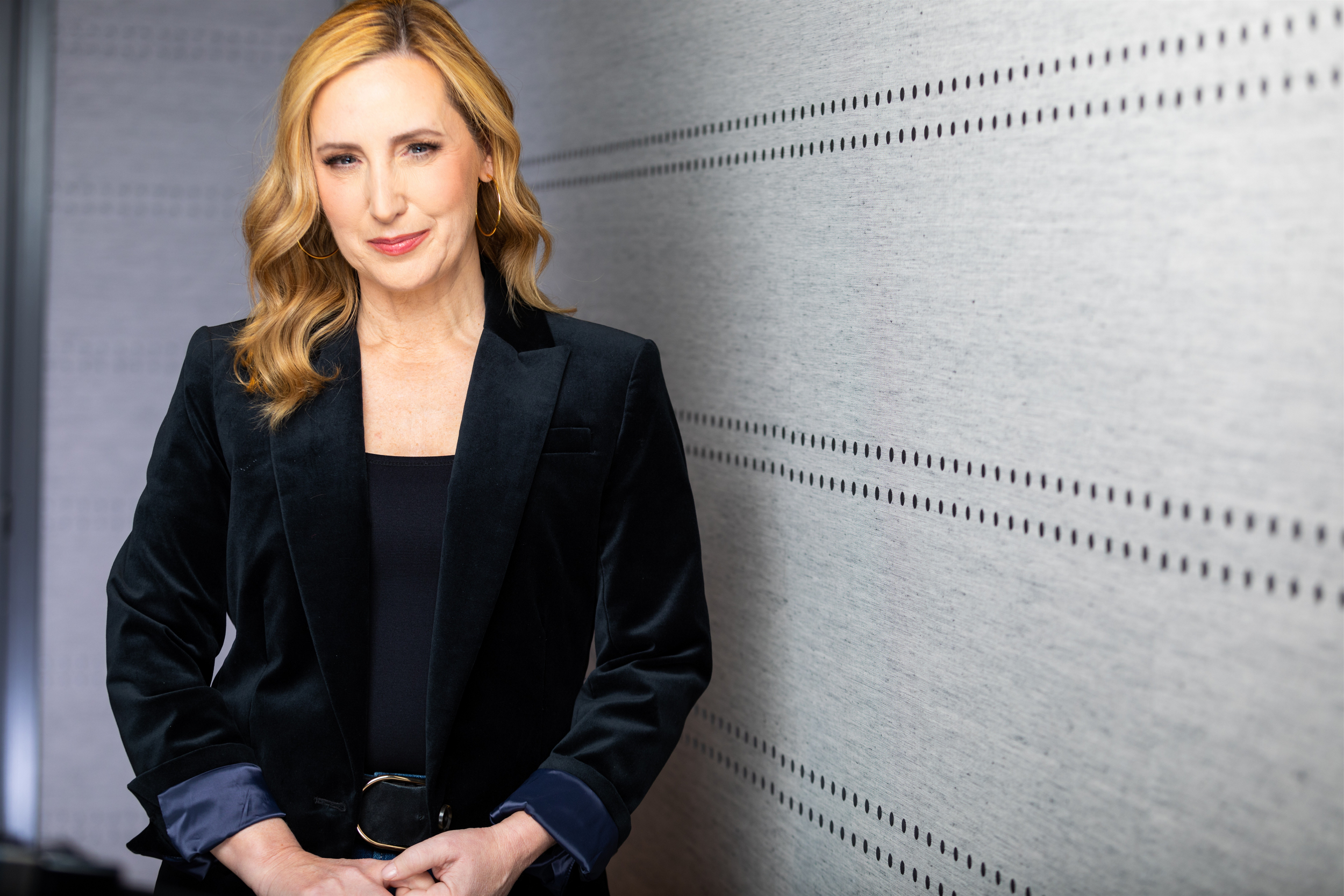 Bobbi__black_blazer_medium_headshot.png
