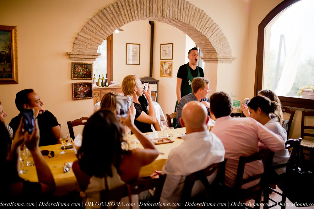 http://DivoraRoma.com - An All-inclusive Culinary Voyage Through