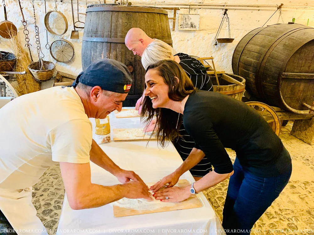 http://DivoraRoma.com - An All-inclusive Culinary Voyage Through