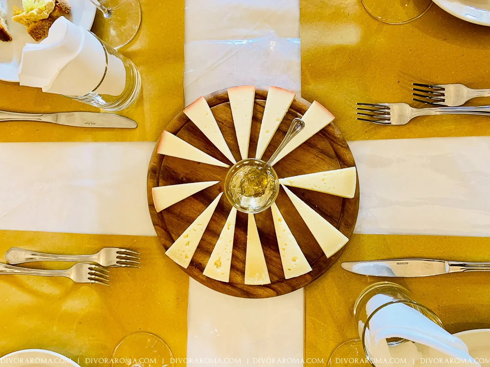 http://DivoraRoma.com - An All-inclusive Culinary Voyage Through